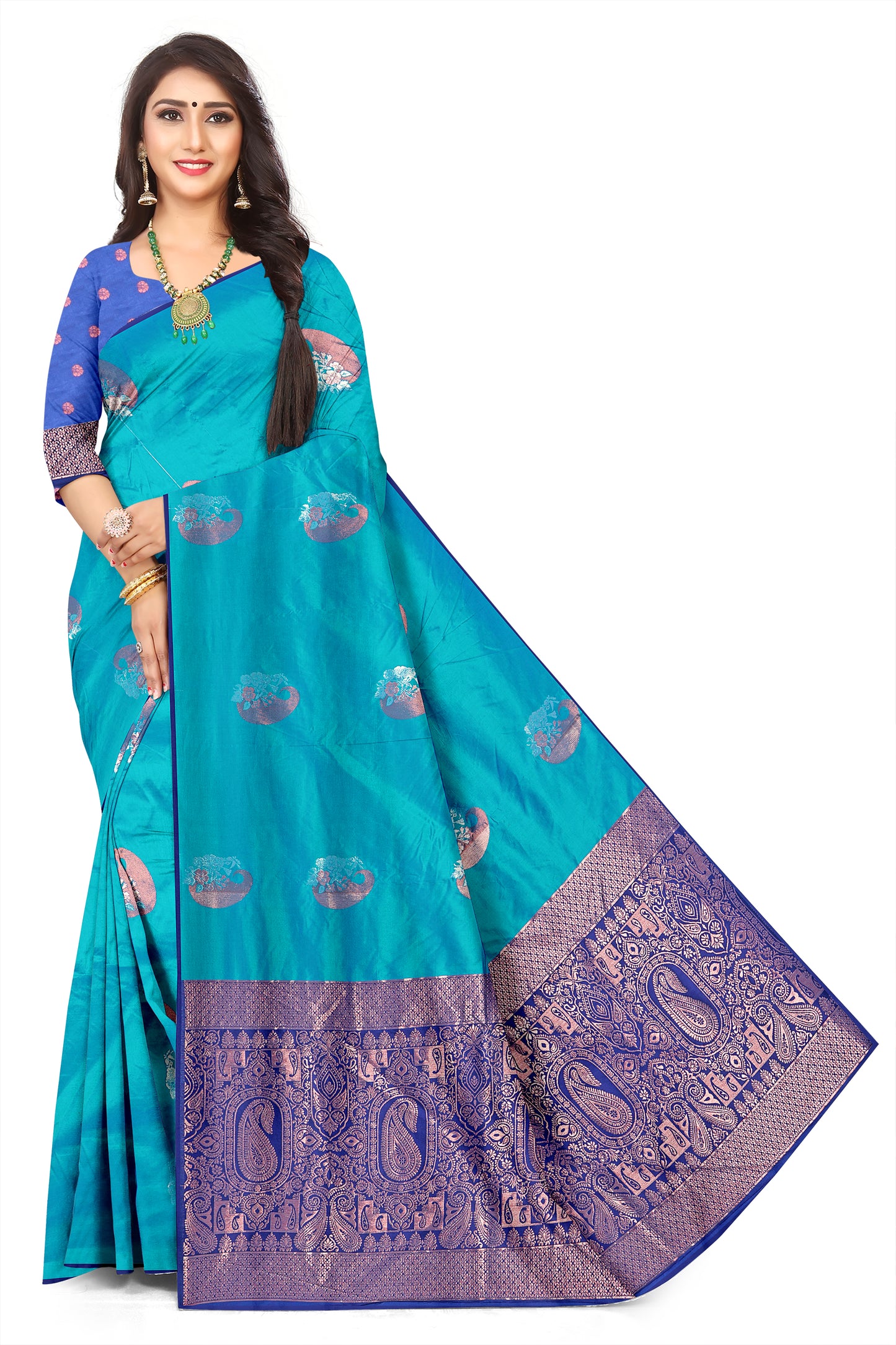 Statement Jacquard Saree – Woven Artistry